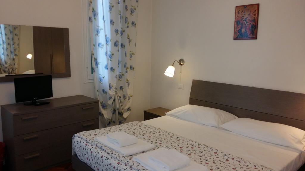Bed and Breakfast Residenza Carducci Padua Exterior foto