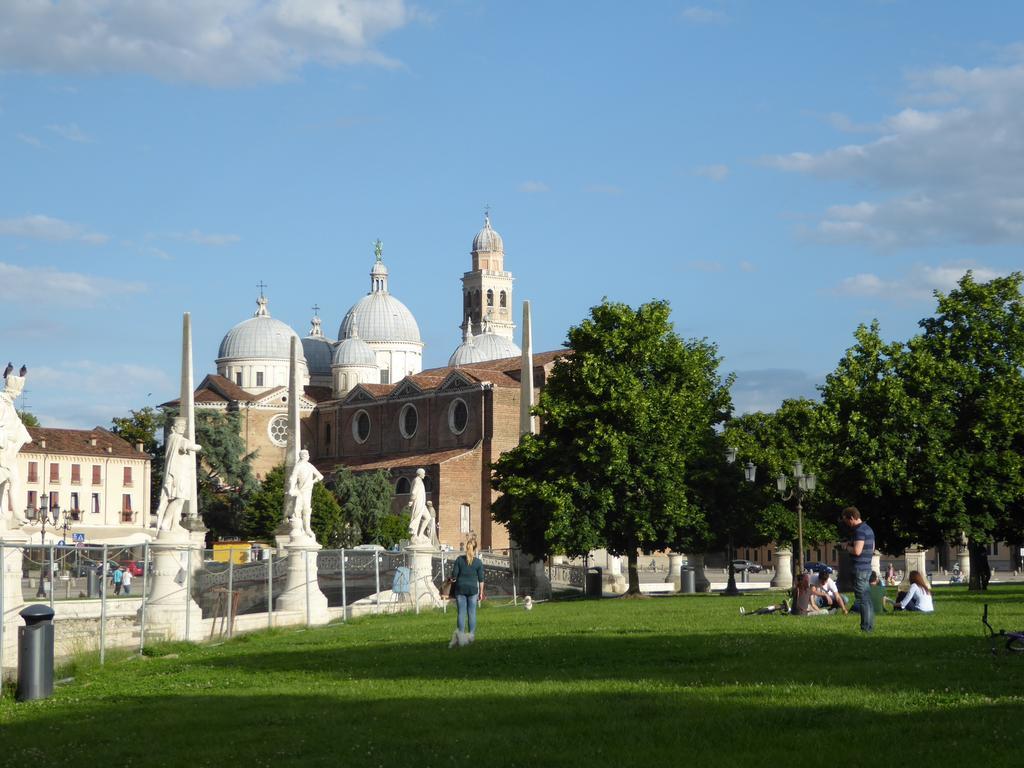 Bed and Breakfast Residenza Carducci Padua Exterior foto